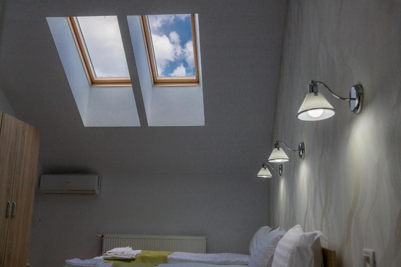 Marconi Guesthouse Hunedoara Zewnętrze zdjęcie
