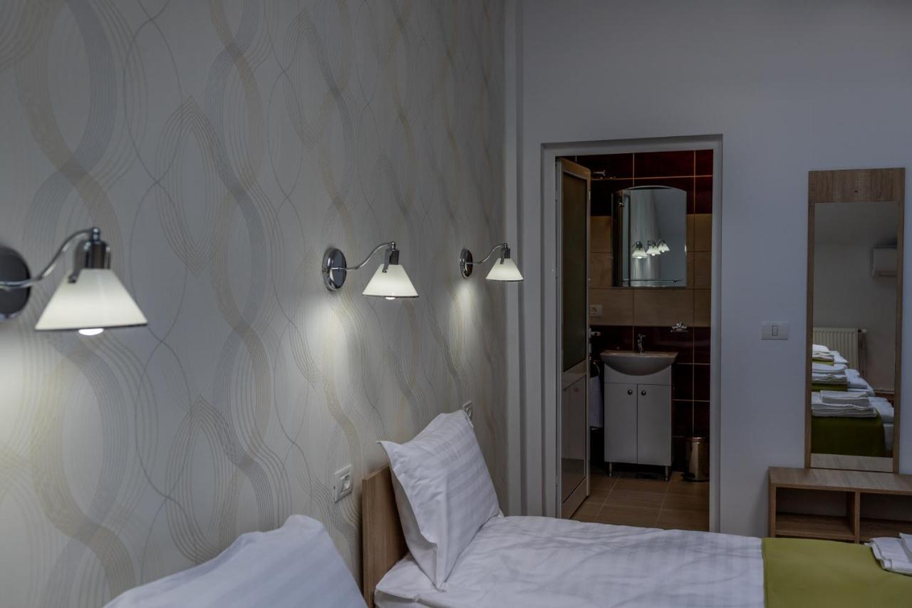 Marconi Guesthouse Hunedoara Zewnętrze zdjęcie