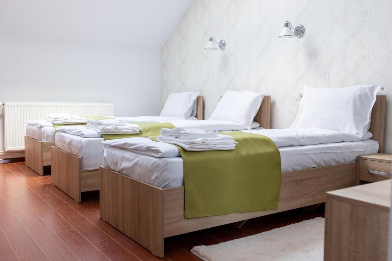 Marconi Guesthouse Hunedoara Zewnętrze zdjęcie