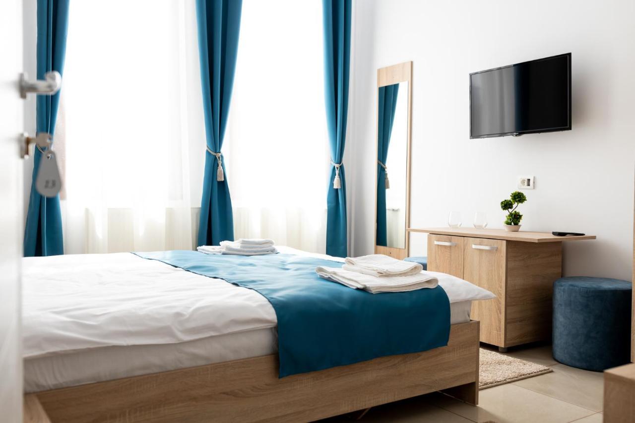 Marconi Guesthouse Hunedoara Zewnętrze zdjęcie