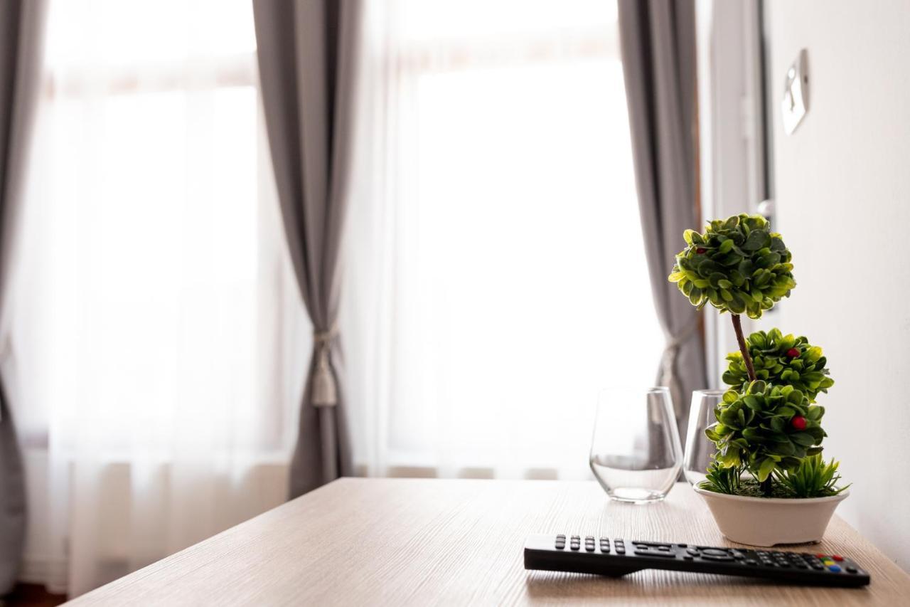 Marconi Guesthouse Hunedoara Zewnętrze zdjęcie